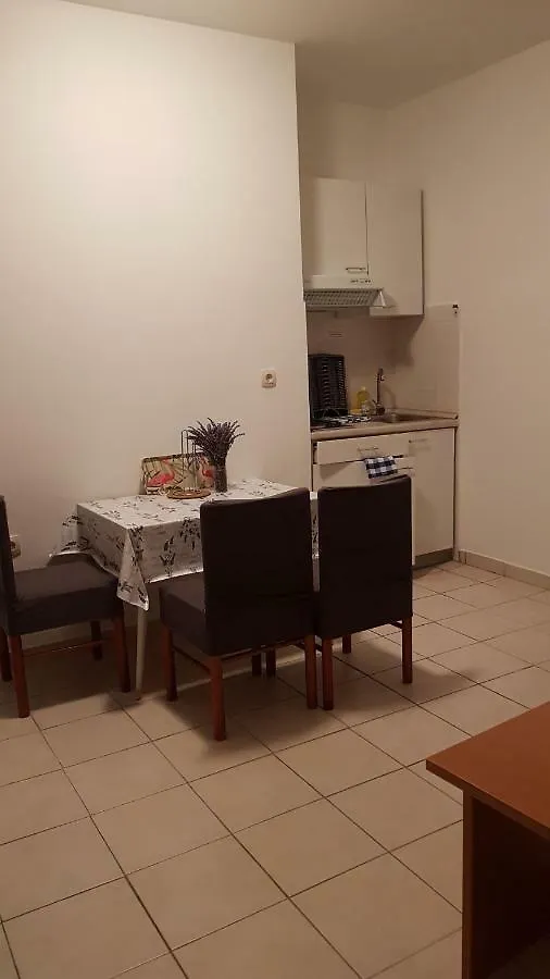 Apartmani Luna Vir Croatia