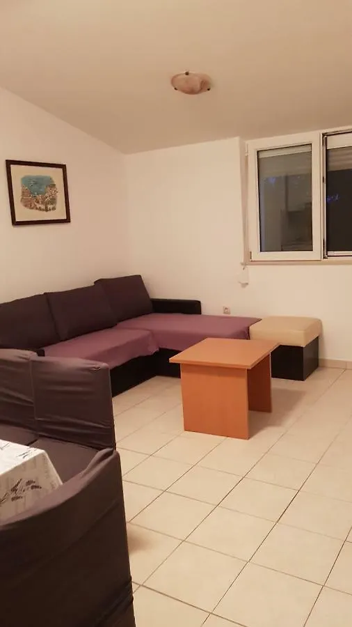Apartmani Luna Vir Apartment