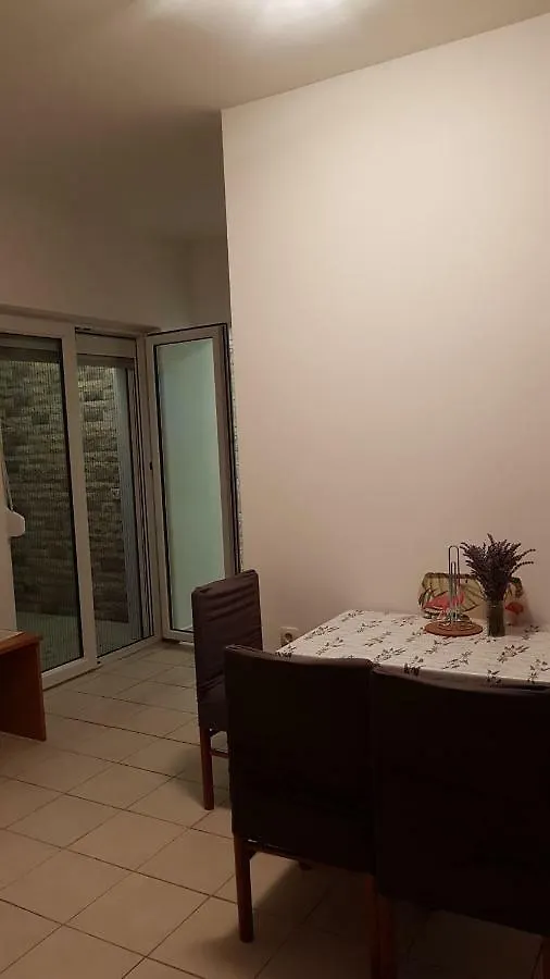 Apartmani Luna Vir Apartment